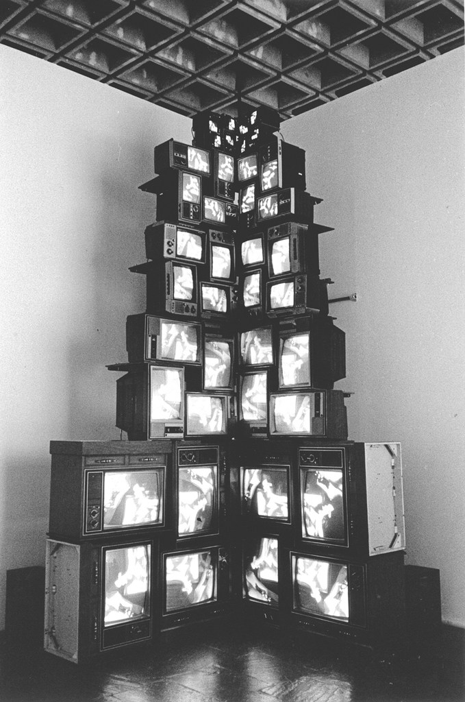 04-1982 Whitney Museum TV pyramid.jpg