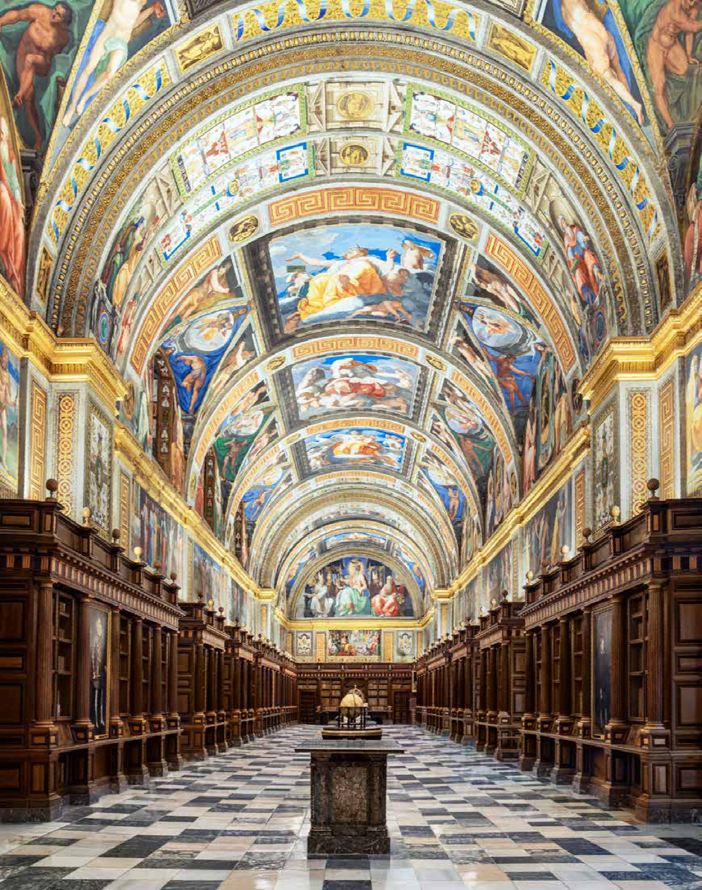21 Royal Library of San Lorenzo de El Escorial.jpg