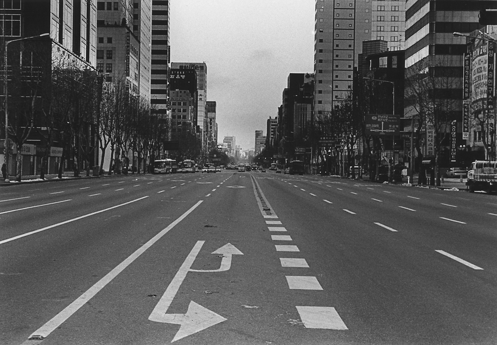 Gangnam Ave.,Seoul,2000..jpg