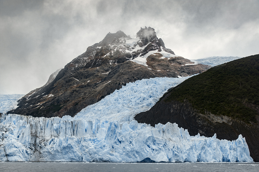 13 Moreno Glacier II 2008.jpg